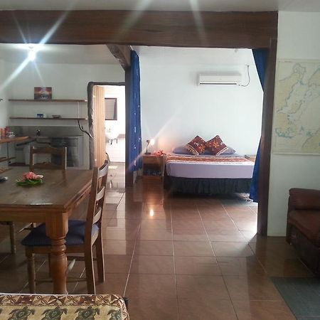 Gecko Lodge Fiji Savusavu Esterno foto